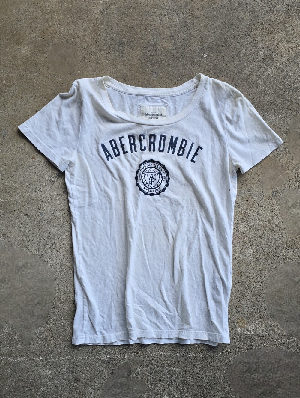 vtg y2k abercrombie flocked spellout baby tee size medium